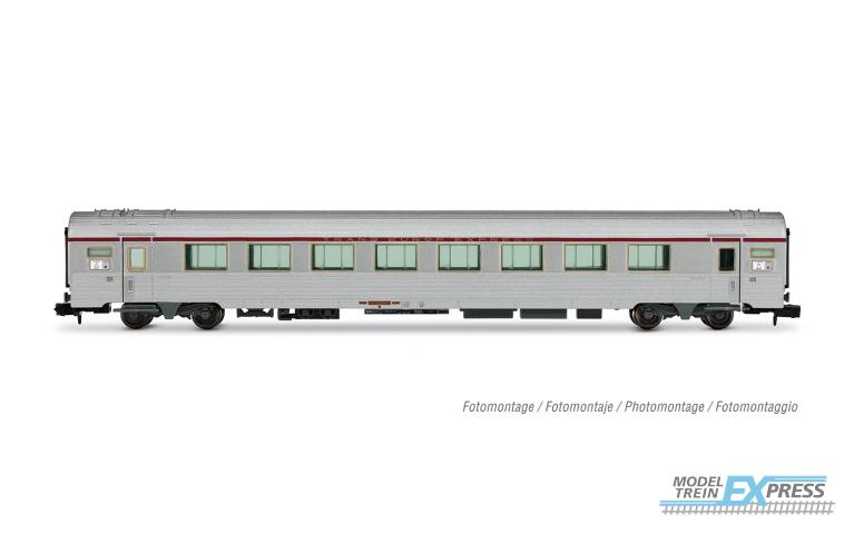 Arnold 4502 SNCF, TEE "Mistral" (Nice-Paris), A8u coach, silver, ep. IV