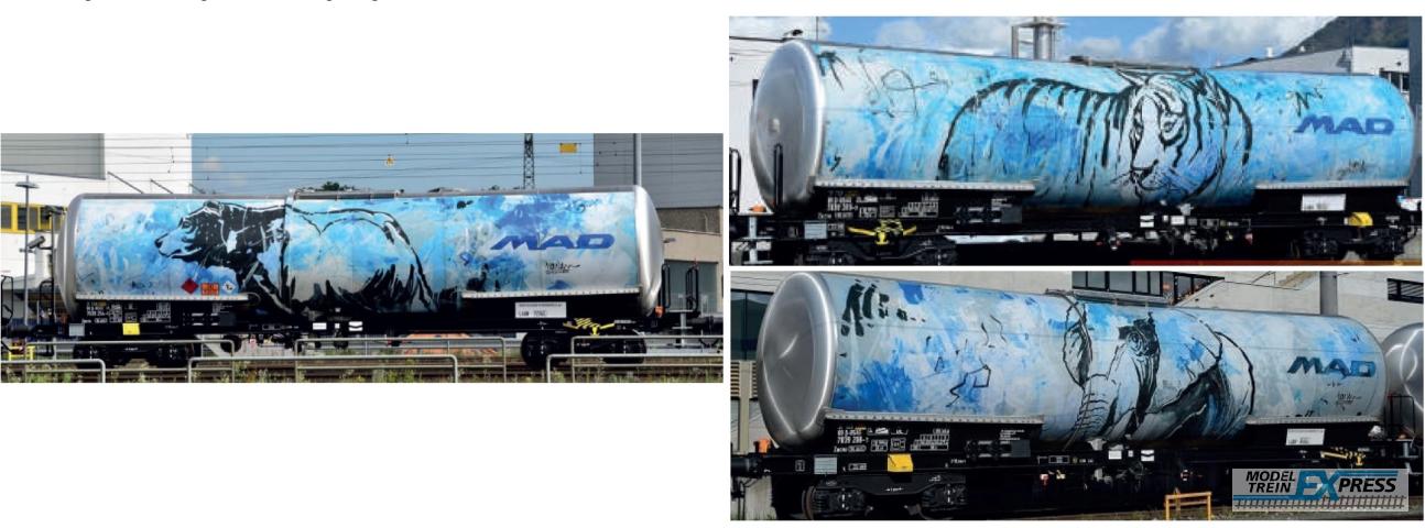 Arnold 6687 D-BSAS, 3-unit pack tank wagons "MAD", with new animals, ep. VI