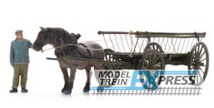 Artitec 316.144 Hooiwagen (leeg) met figuur