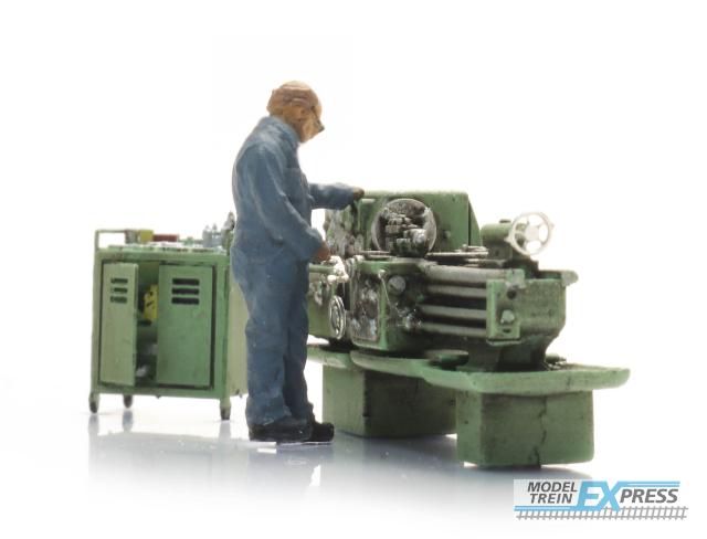 Artitec 387.660 Draaibank met figuur
