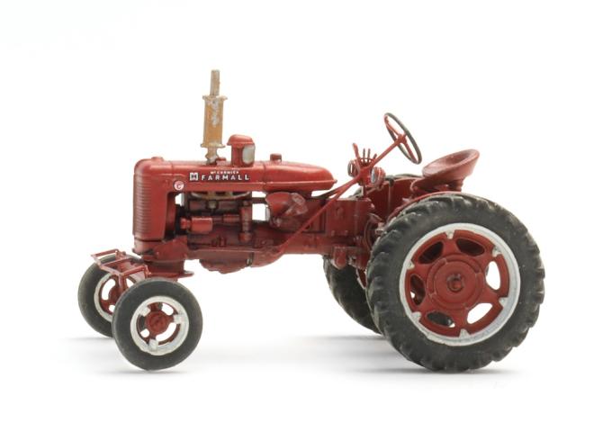 Artitec 387.707 Farmall C tractor