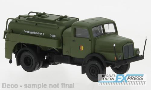 Brekina 71477 IFA S 4000-1 Tankwagen 1960, NVA,