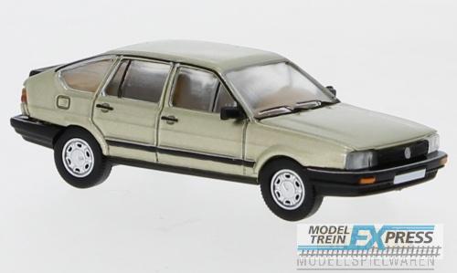Brekina 870077 VW Passat B2 metallic beige, 1985,