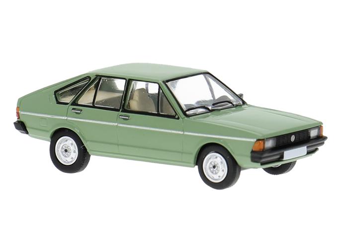 Brekina 870780 VW Passat B1, hellgrün, 1977