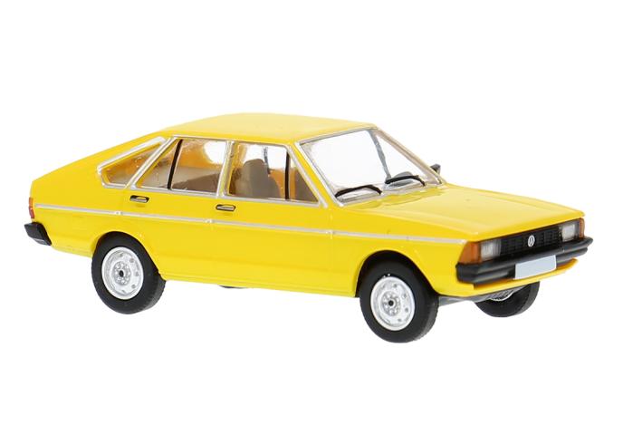 Brekina 870781 VW Passat B1, gelb, 1977