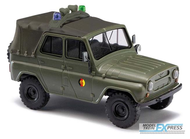 Busch autos 52118 1/87 UAZ 469 NVA KOLONNEN KFZ 1972