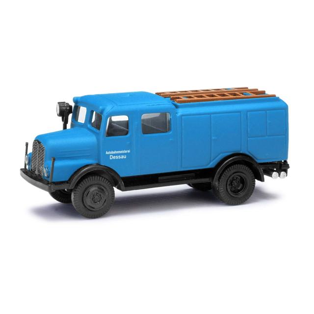 Busch autos 95627 IFA S4000 TLF ABM DESSAU H0
