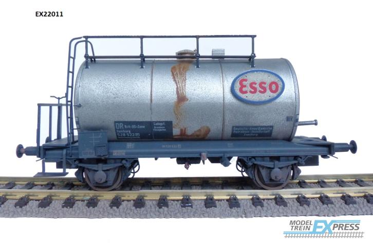 Exact-train 22011 DR-Zone 30m3 Uedinger Kesselwagen ESSO Weiss 528 522 (Verschmutzt), Ep. IIIa
