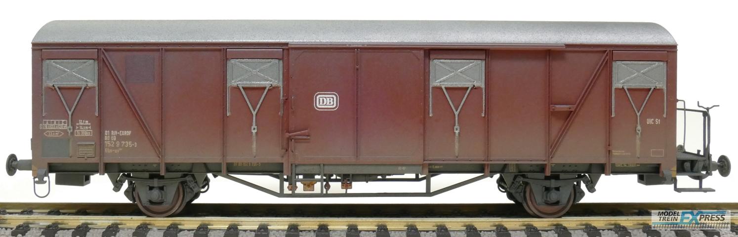Exact-train 22096 DB Güterwagen Gbs-uv 254 mit Bremserbühne mit DB- Emblem auf Tür (Verschmutzt), Ep. IV