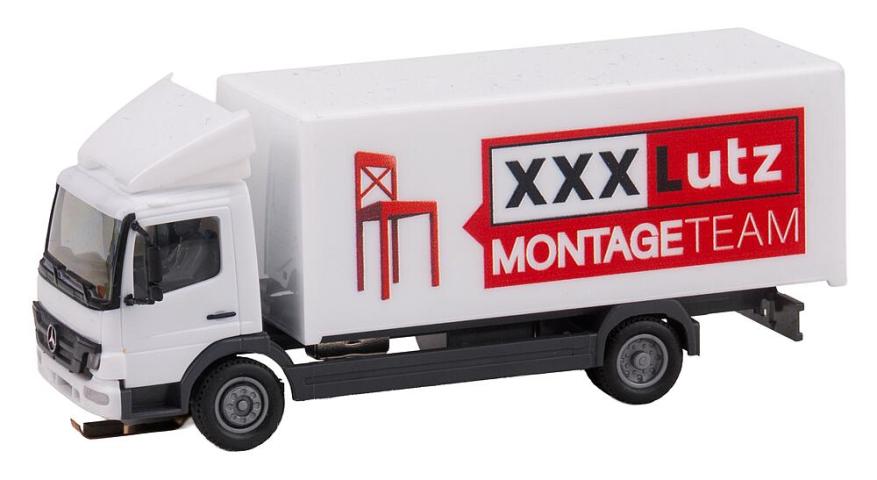 Faller 161452 MB ATEGO VRACHTWAGEN XXXLUTZ (HERPA)
