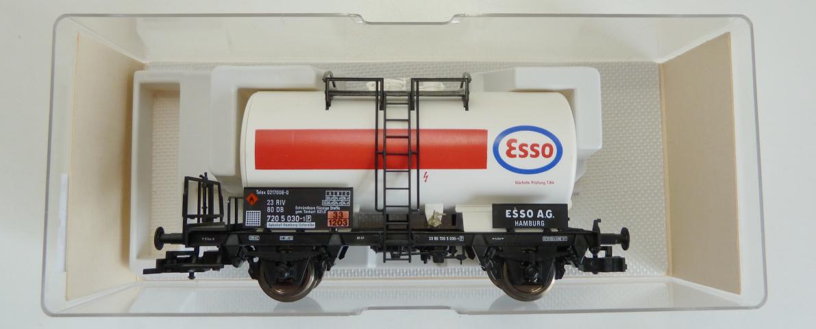 Fleischmann gebruikt materiaal 5410 DB 2-assige ketelwagen "ESSO", in goede staat, in doos