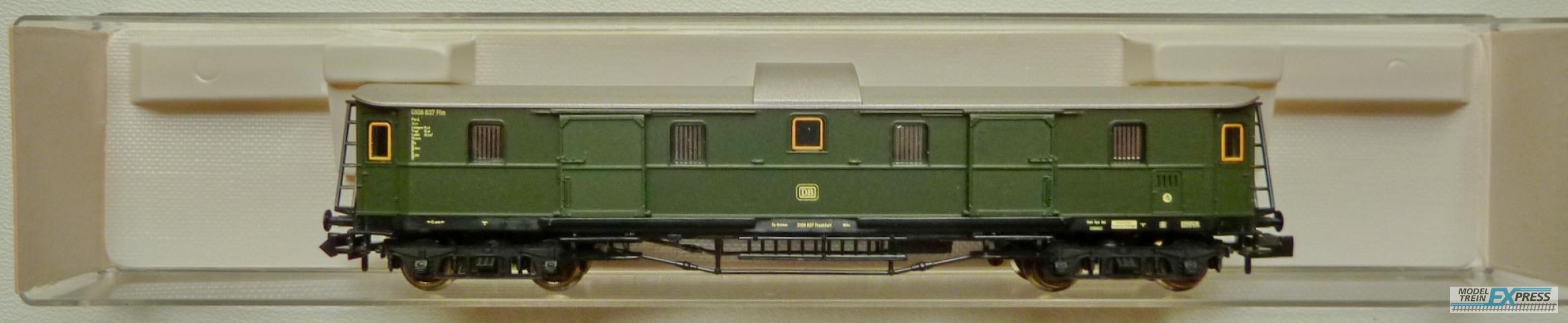 Fleischmann gebruikt materiaal 8040 Fleischmann Gepäckwagen DB