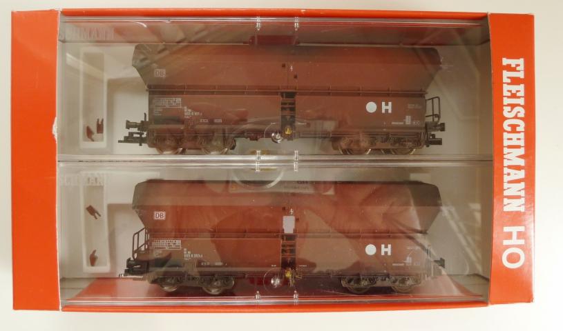 Fleischmann gebruikt materiaal 835521 Großraum-Selbstentladewagen set Bauart Fals.183 der DB, Epoche V. Einmalige Jubiläums-Sonderserie 2007. nieuw in doos