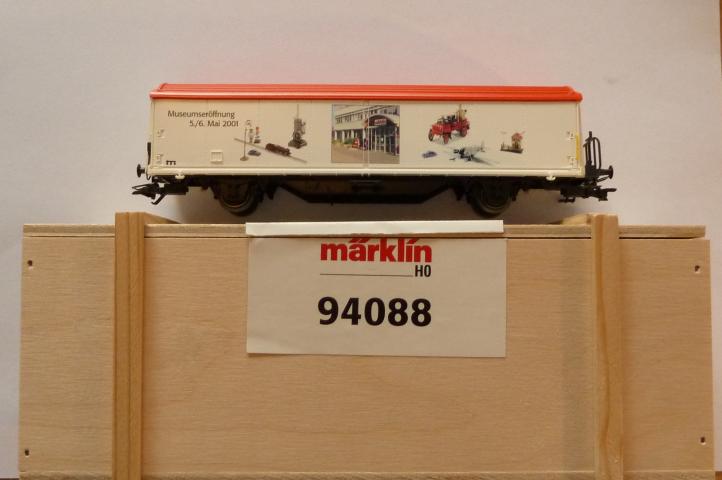 Gebruikt Materiaal Overige Merken 94088 Marklin schuifwandwagen "Museumseröffnung 5./6. Mai 2001" in houten kistje