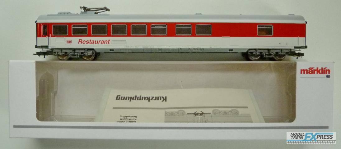 Gebruikt Materiaal 42971 Marklin InterCity-restauratierijtuig WRmz 135.0 van de Deutsche Bahn AG (DB AG).