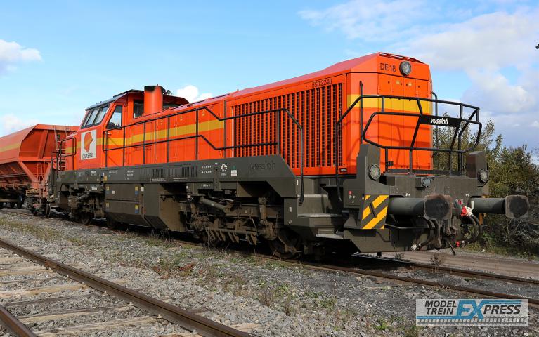 Jouef 2440 Colas Rail, diesel locomotive Vossloh DE 18, orange-yellow livery, ep. VI