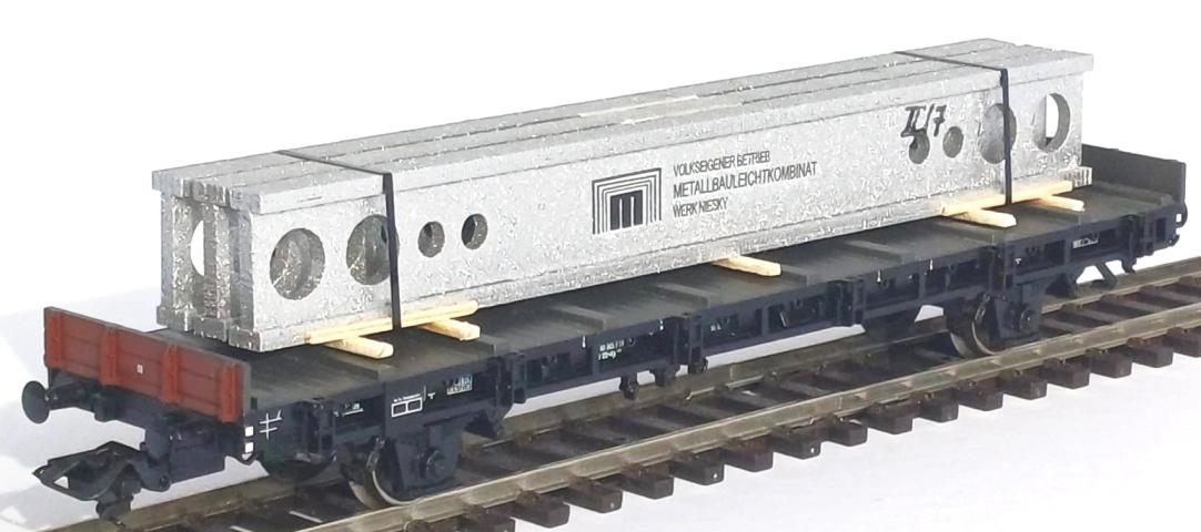 Loewe Wagonladingen 2461 Belading dakdragers VEB Niesky 130 mm