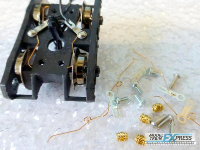 Lux 8885 Nachrüstbare Radkontaktsätze, für 2-achsige H0-Drehgestelle, max. Achsstand 28mm (Bausatz für 2 Drehgestelle).
