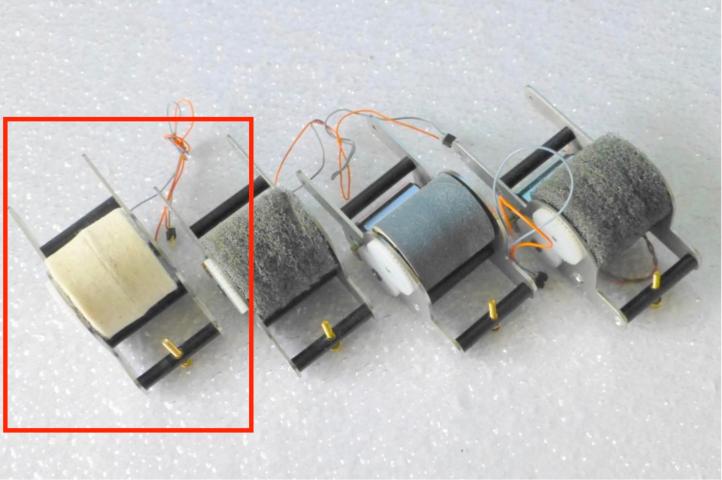 Lux 9032 H0-Schleifwerk komplett, mit Ronde Art.-Nr. 9044 und Faulhaber¹-Motor.Für den Einsatz in allen H0-Schienen- und Oberleitungsschleifwagen und allen MLR-1 Mittelleiterreinigungswagen.
