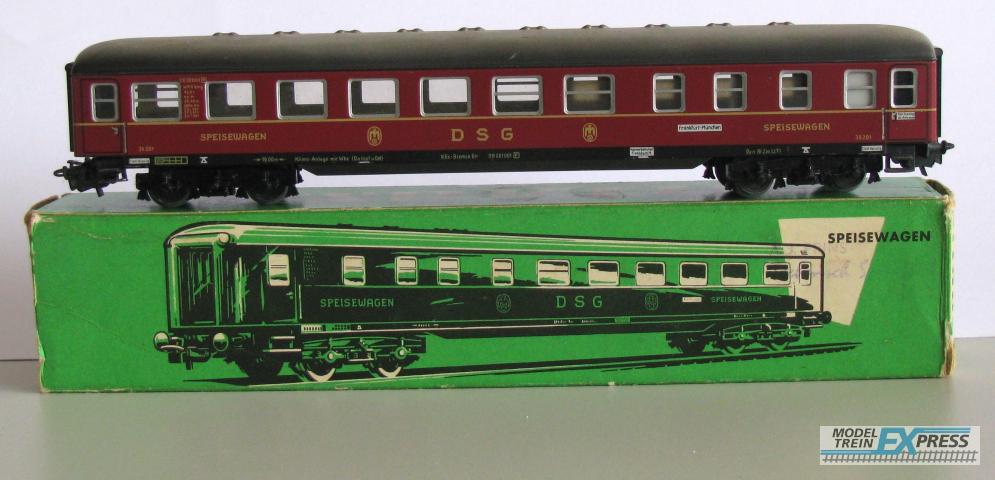 Marklin gebruikt materiaal 4024 Marklin DSG Speisewagen ( gebruikssporen )