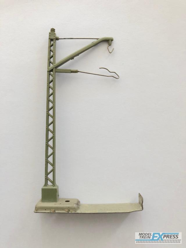 Marklin gebruikt materiaal 7009B Marklin Bovenleiding mast ( per stuk ) oud model serie B ( met gebruikssporen )
