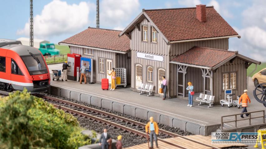 Noch 16268 Figuren-Themenwelt "Bahnsteig"  (H0)