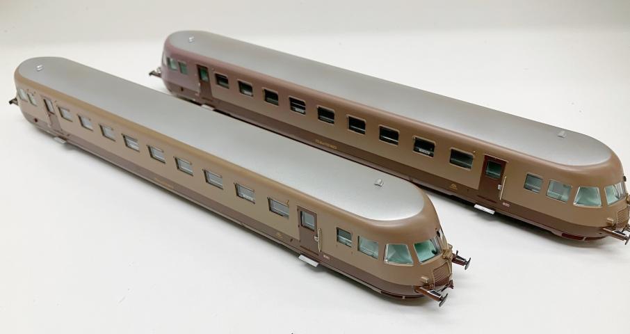Os.Kar 2005 Aln 772,1023  + Aln 772,1052 FIAT lange uitlaat, bruin/isabella zonder front opschriften