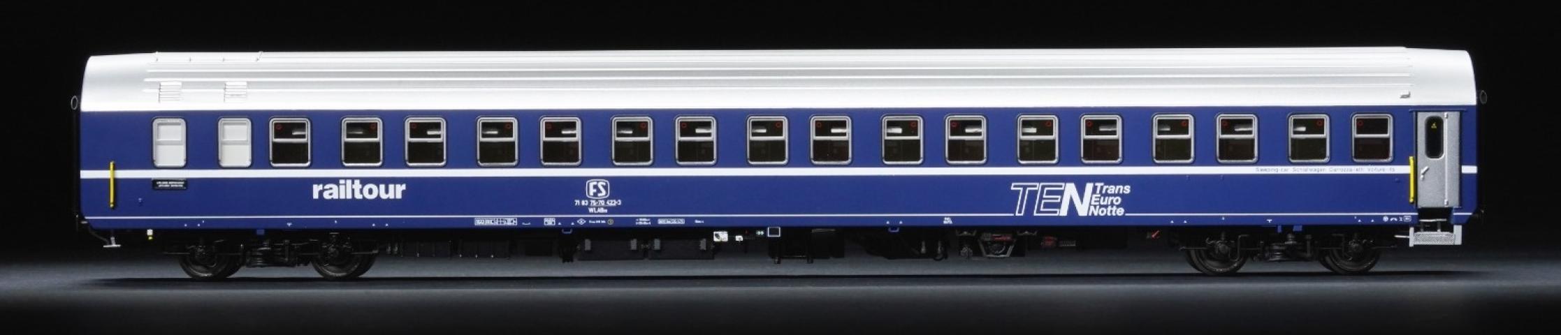 PiRATA 9760 FS ligrijtuig T2s, blauw, dak zilver, "TEN" logo, "Railtour" logo, tp. IV