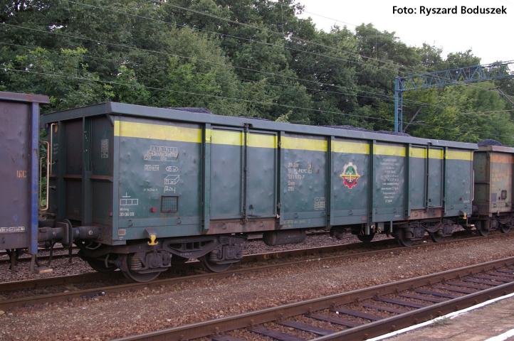 Piko 28314 2er Set Off. Güterwg. PKP Cargo V