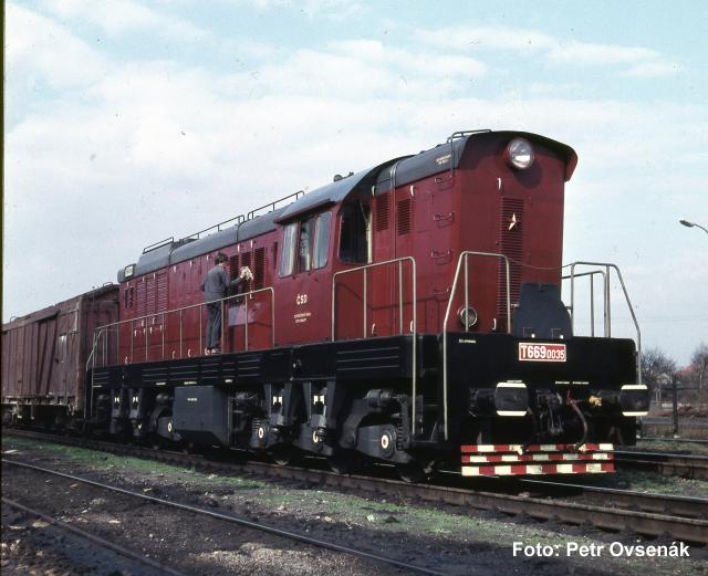 Piko 52147 Diesellok/Sound T 669 CSD IV + PluX22 Dec.