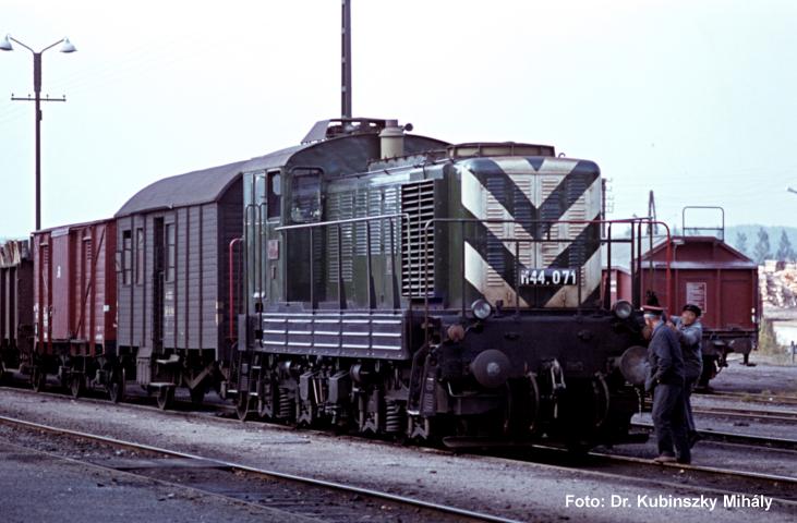 Piko 52380 Diesellok M44 MAV III + DSS PluX22