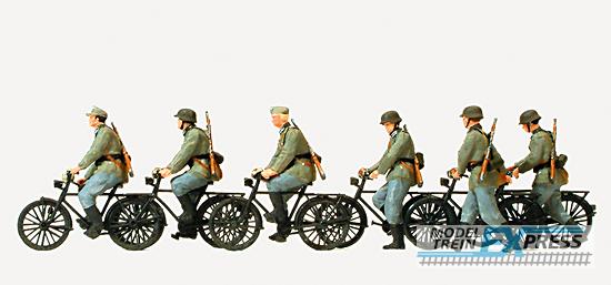 Preiser 16596 Radfahrtrupp fahrend und gehend. Deutsches Reich 1939-45. 6 unbemalte