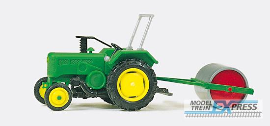Preiser 17929 Ackerschlepper mit Ackerwalze. Fertigmodell