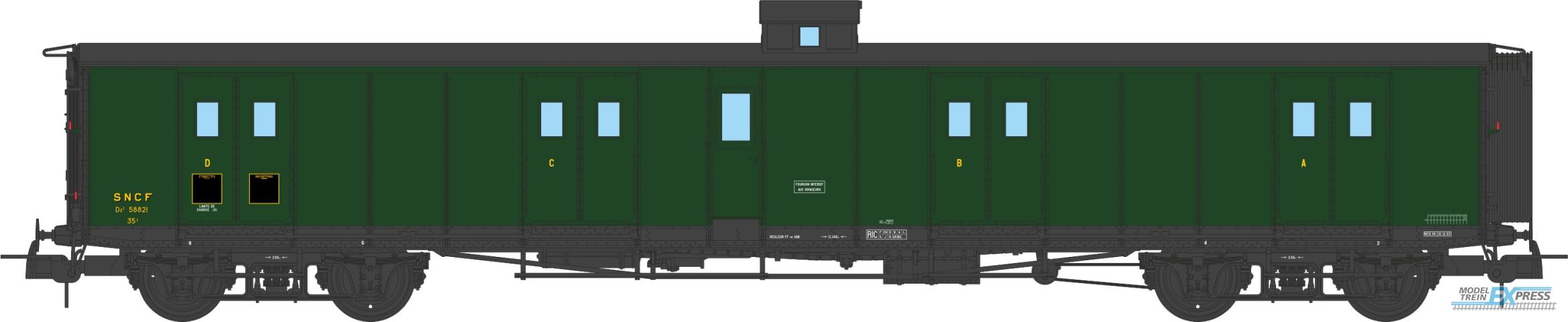 REE models VB-359 Ex-PLM Luggage Van, Lookout box, Black Roof, Small steps, green, SNCF N°58821 Ep.III