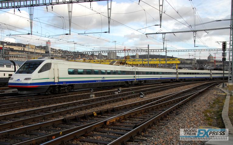 Rivarossi 3025 Cisalpino, ETR 470 original livery, 5-unit pack additional intermediate coaches, ep. V