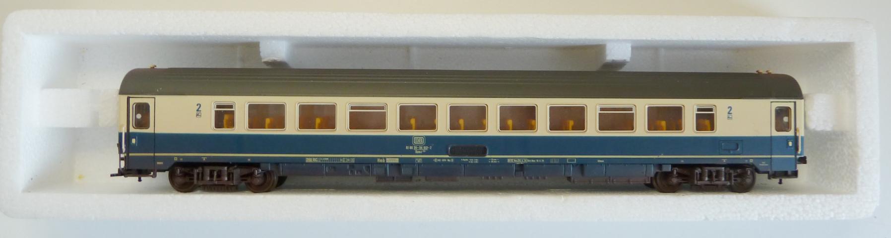 Roco gebruikt materiaal 44301 DB sneltreinrijtuig 2e klasse, oceaanblauw/beige, lengte 1:100, in goede staat, in doos