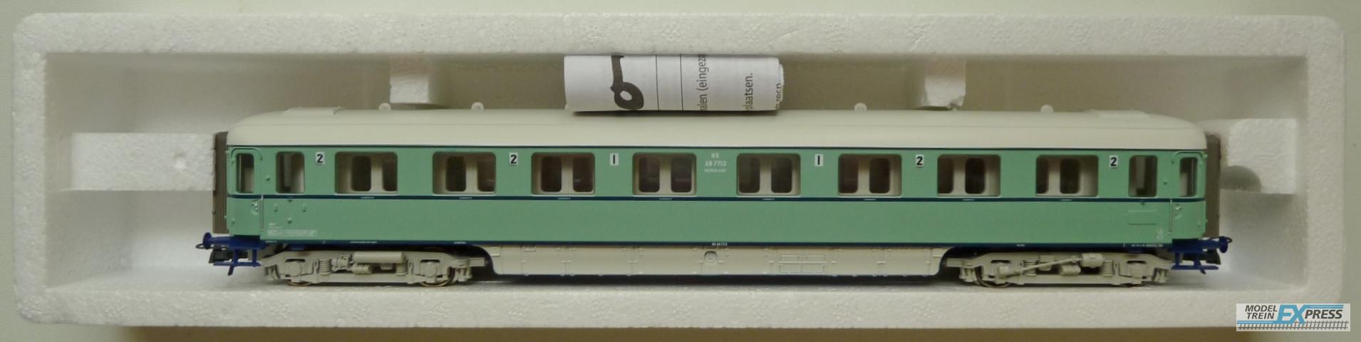 Roco gebruikt materiaal 45761 Roco Plan-D-Wagen 1./2.Kl. turquoise ( nieuwstaat in doos )
