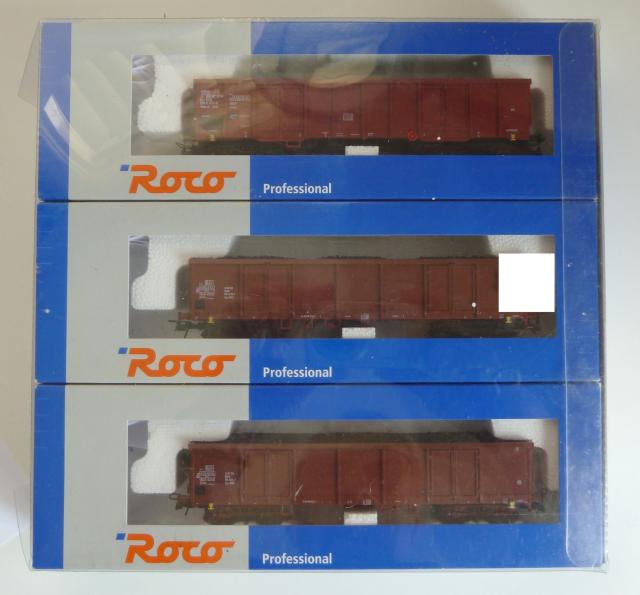 Roco gebruikt materiaal 45989 3-delige set open goederenwagons (1 X CSD, 2 X DR) met bruinkoollading, in goede staat, in doos