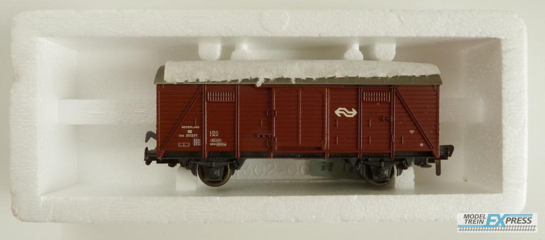 Roco gebruikt materiaal 46040 Gesloten goederenwagen van de NS bruin  in goede staat met doos