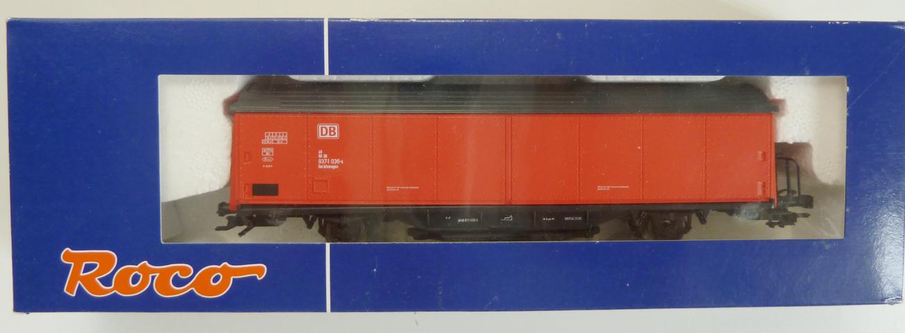 Roco gebruikt materiaal 67754.1 DB-AG "Roco Clean" wagon met AC-assen, in goede staat, in doos