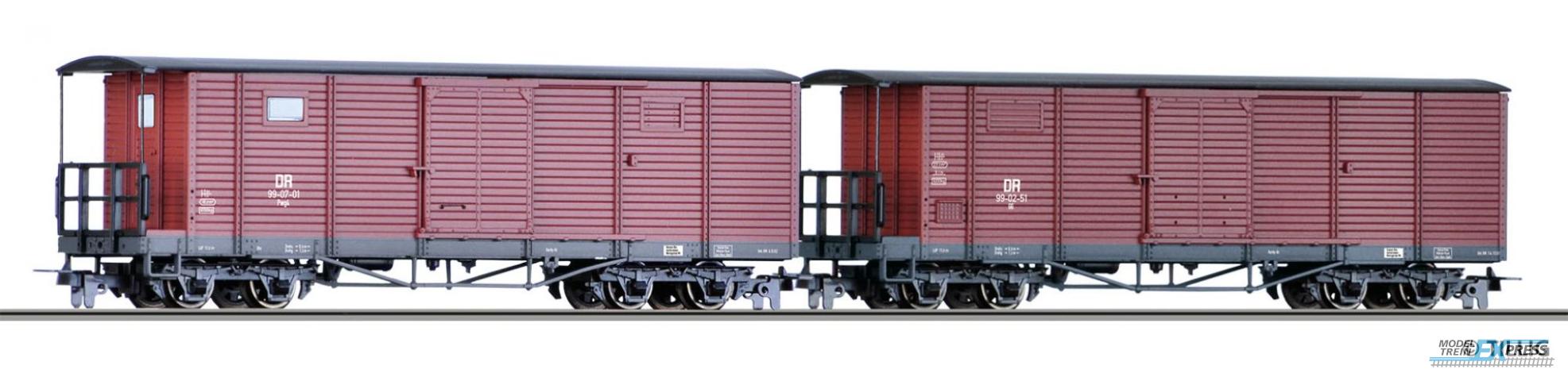 Tillig 15941 Güterwagenset der DR, bestehend aus zwei unterschiedlichen gedeckten Güterwagen, Ep. III