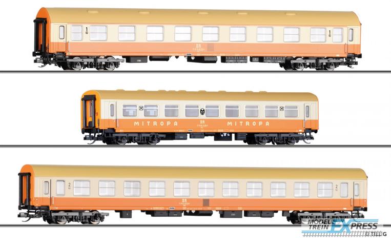 Tillig 1805 Reisezugwagenset "Städteexpress" der DR, bestehend aus einem Reisezugwagen Typ Y/B70, einem Speisewagen und einem Reisezugwagen Bauart Halberstadt, Ep. IV