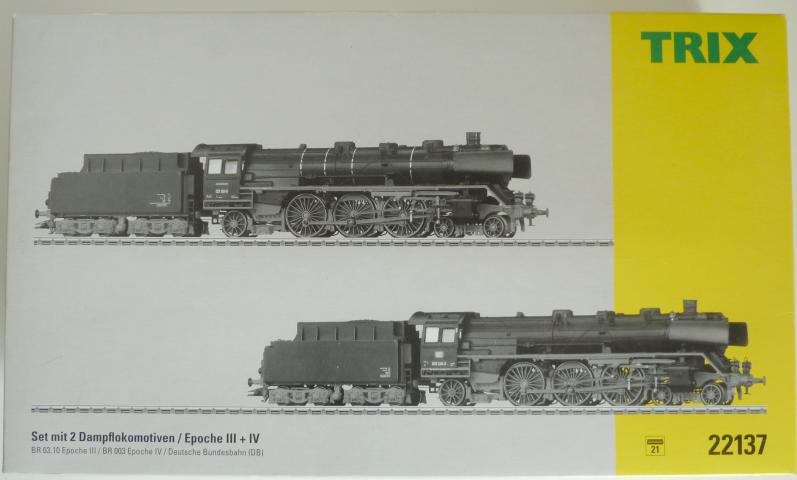 Trix gebruikt materiaal 22137 Set van 2 DB sneltreinlocs 1 X BR 03 (tp. III), 1 X BR 003 (tp. IV), in goede staat, in doos