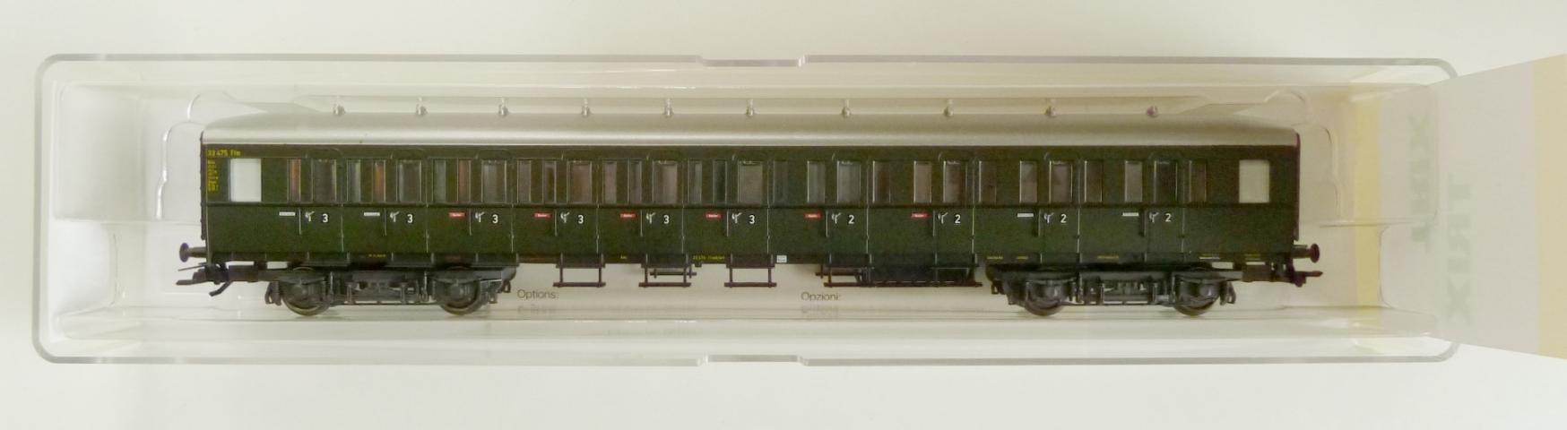 Trix gebruikt materiaal 23318 Abteilwagen 3/2. Klasse DB nieuw in doos