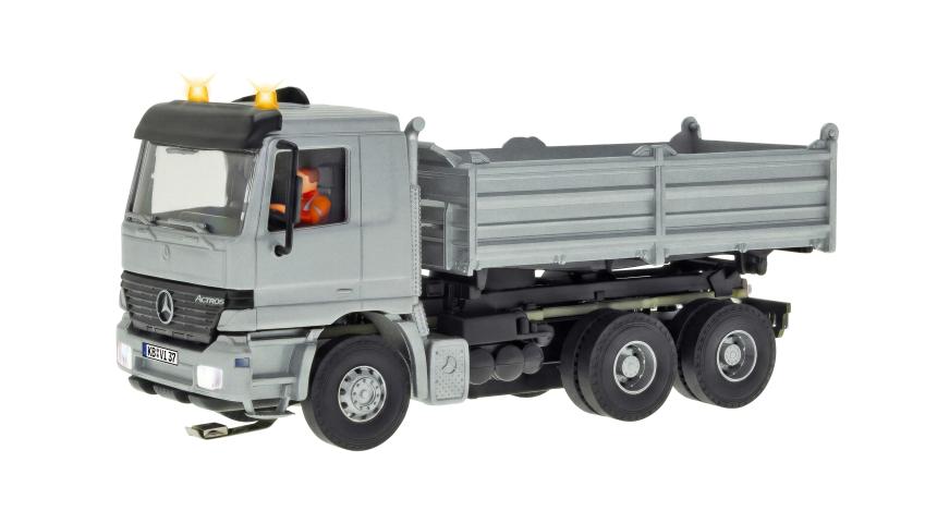 Viessmann 8037 H0 MB ACTROS 3-achs Muldenkipper mit Rundumleuchten, silber, Funktionsmodell